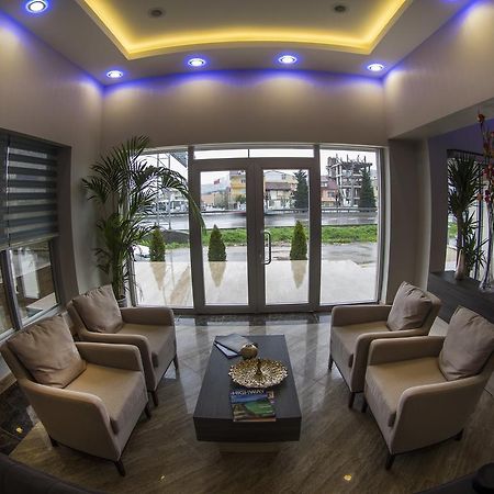 Remila Hotel コジャエリ エクステリア 写真